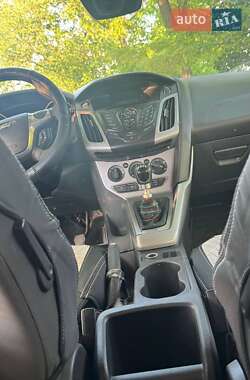 Универсал Ford Focus 2012 в 