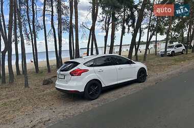 Хетчбек Ford Focus 2015 в Черкасах