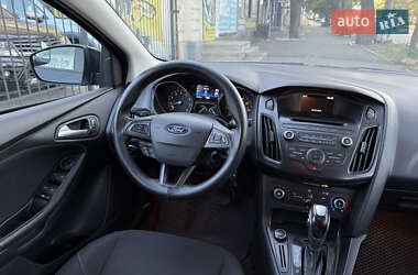 Седан Ford Focus 2016 в 
