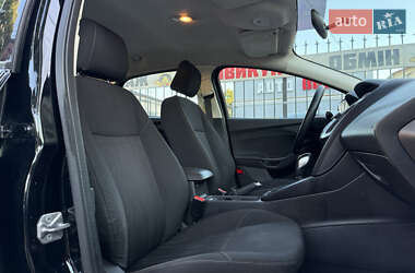 Седан Ford Focus 2016 в 