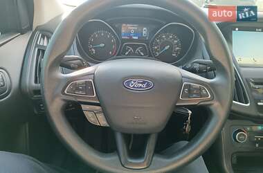 Седан Ford Focus 2017 в 