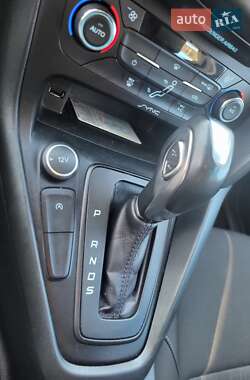 Седан Ford Focus 2016 в 