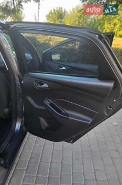 Седан Ford Focus 2016 в 