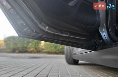 Седан Ford Focus 2016 в 
