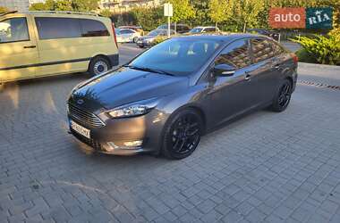 Седан Ford Focus 2016 в 