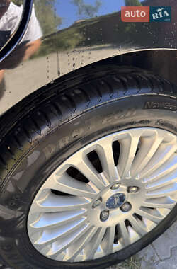 Хэтчбек Ford Focus 2008 в 