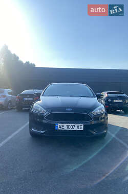 Седан Ford Focus 2015 в 