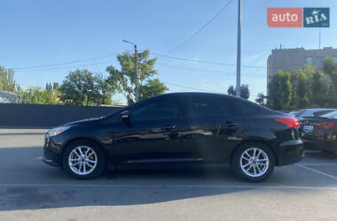 Седан Ford Focus 2015 в 