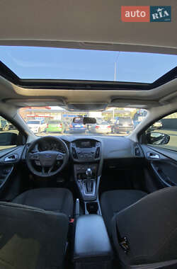 Седан Ford Focus 2015 в 