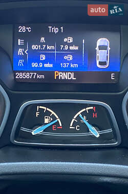 Седан Ford Focus 2015 в 