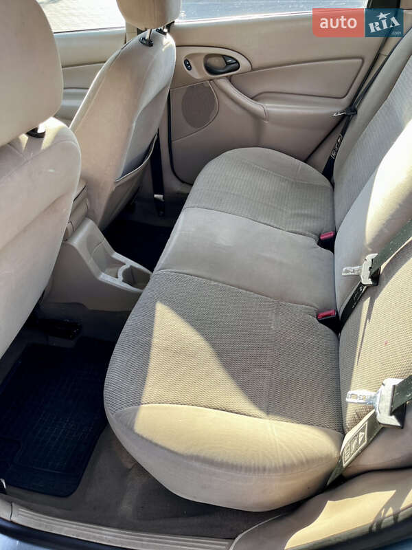 Седан Ford Focus 2003 в Чернигове