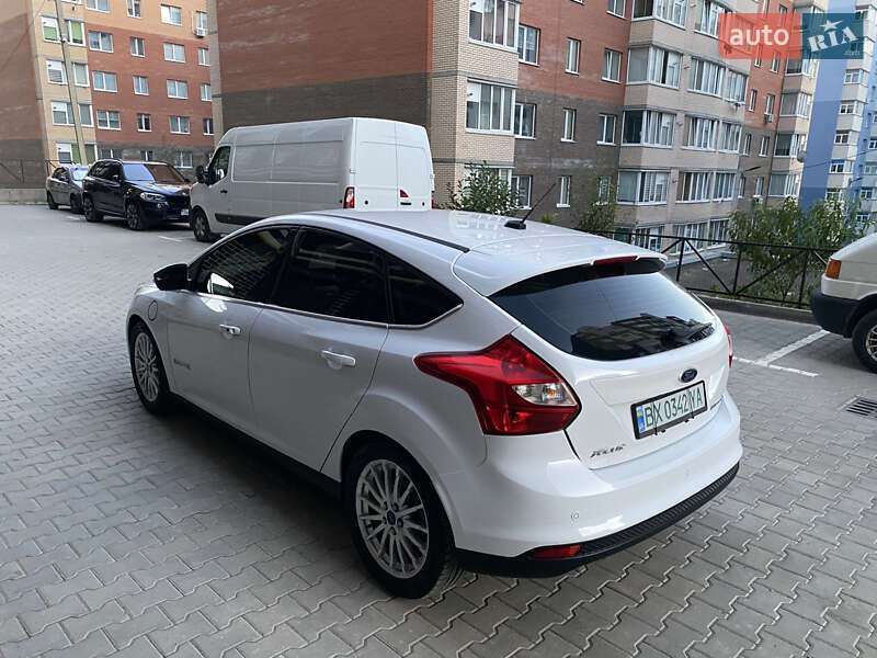 Хэтчбек Ford Focus 2014 в Хмельницком