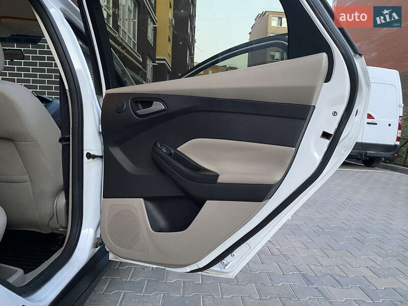 Хэтчбек Ford Focus 2014 в Хмельницком