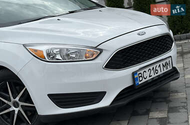 Седан Ford Focus 2016 в 
