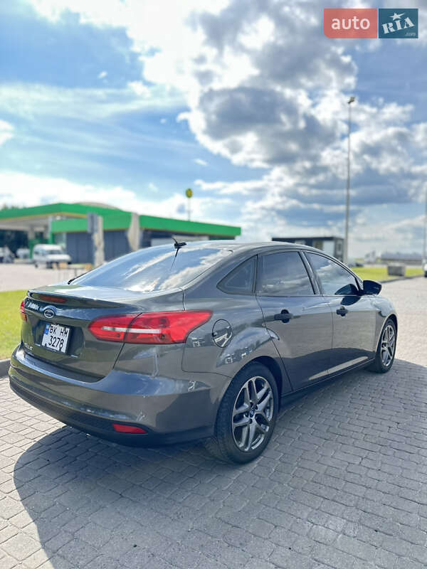 Седан Ford Focus 2016 в Радивилове фото 11 Седан Ford Focus 2016 в Радивилове