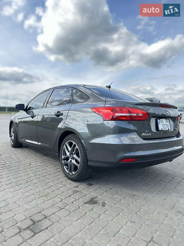 Седан Ford Focus 2016 в Радивилове фото 16 Седан Ford Focus 2016 в Радивилове