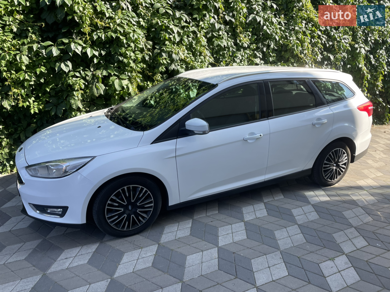 2017 Ford Focus - мініатюра 28