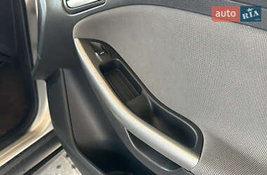 Хэтчбек Ford Focus 2013 в 