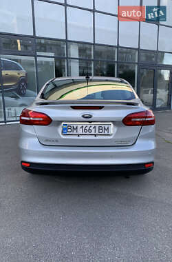 Седан Ford Focus 2015 в 