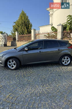 Хэтчбек Ford Focus 2014 в 