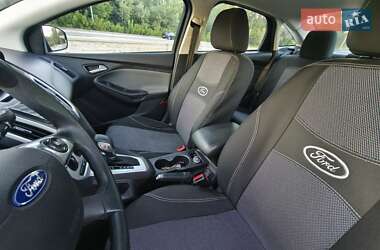 Седан Ford Focus 2014 в 