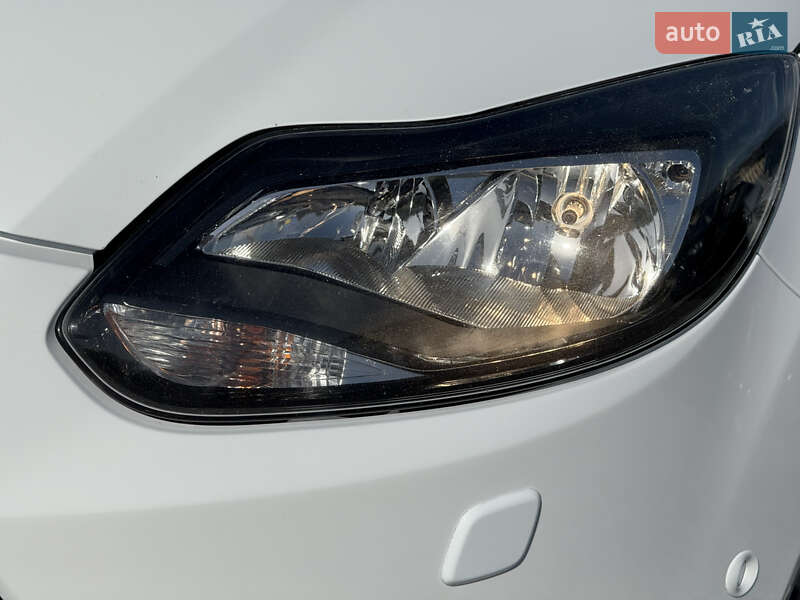 Хетчбек Ford Focus 2011 в Стрию