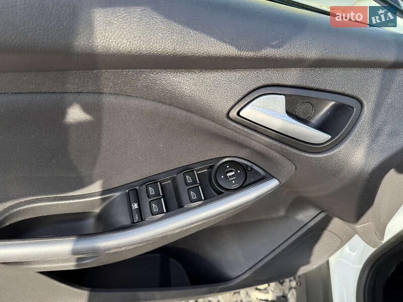 Хетчбек Ford Focus 2011 в Стрию