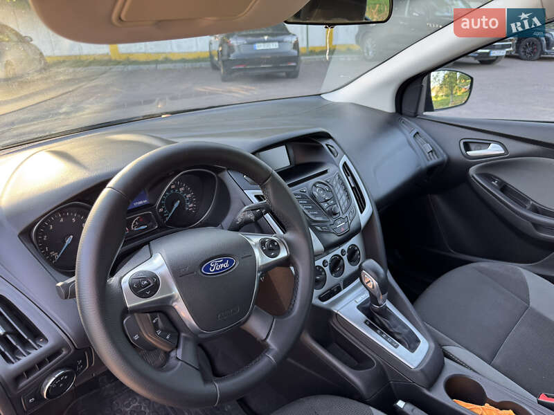 Хэтчбек Ford Focus 2014 в Житомире