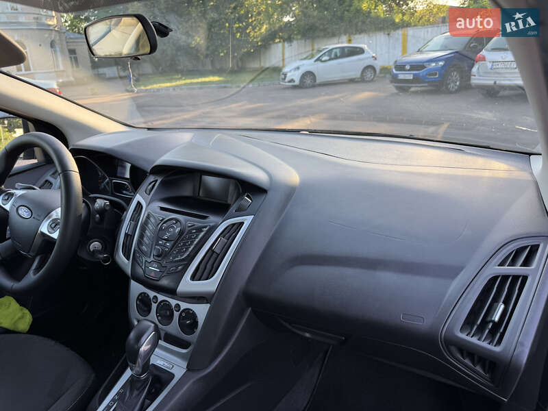 Хэтчбек Ford Focus 2014 в Житомире