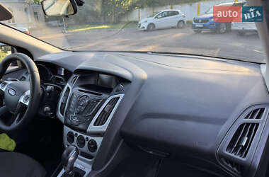 Хэтчбек Ford Focus 2014 в 