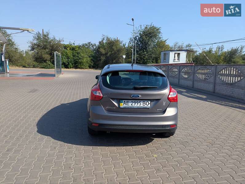 Хэтчбек Ford Focus 2013 в Кривом Роге фото 8 Хэтчбек Ford Focus 2013 в Кривом Роге