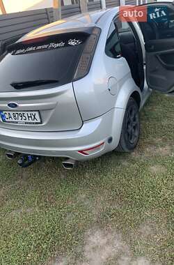 Хэтчбек Ford Focus 2009 в 