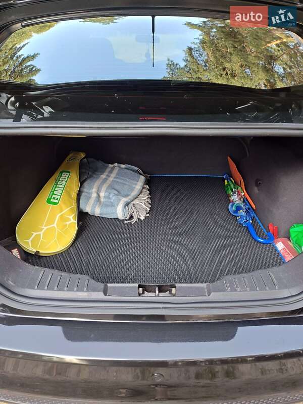 Седан Ford Focus 2014 в Лебедине