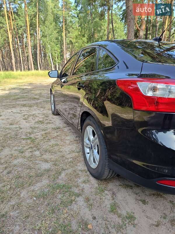 Седан Ford Focus 2014 в Лебедине