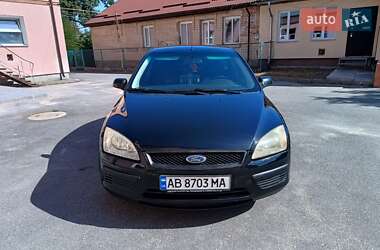 Хэтчбек Ford Focus 2007 в 