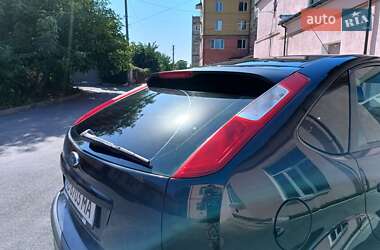Хэтчбек Ford Focus 2007 в 