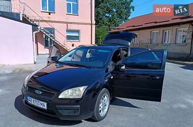 Хэтчбек Ford Focus 2007 в 