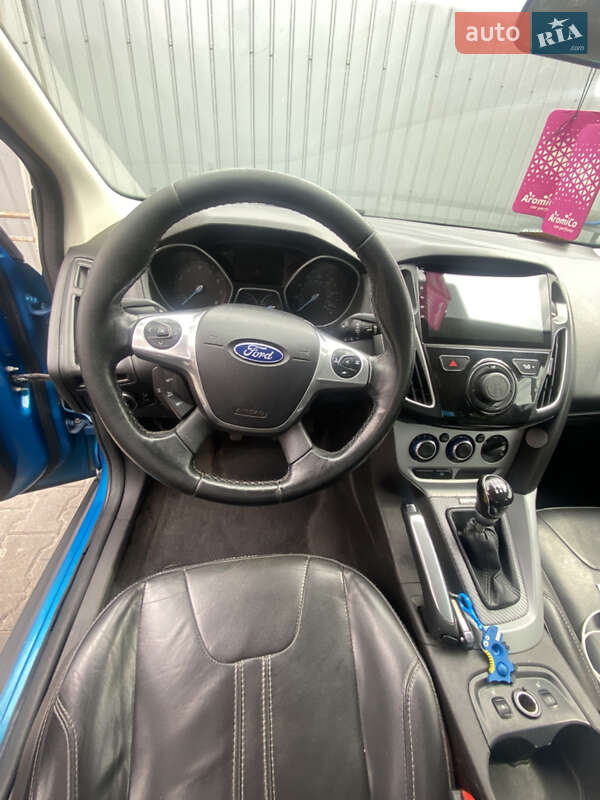 Седан Ford Focus 2013 в Києві фото 11 Седан Ford Focus 2013 в Києві