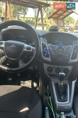 Универсал Ford Focus 2014 в 