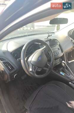Седан Ford Focus 2015 в Ужгороде
