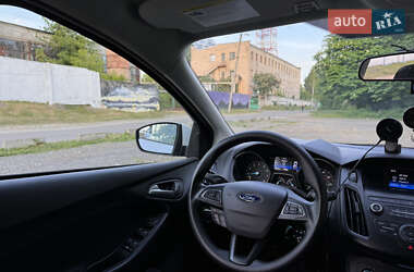 Хэтчбек Ford Focus 2017 в 