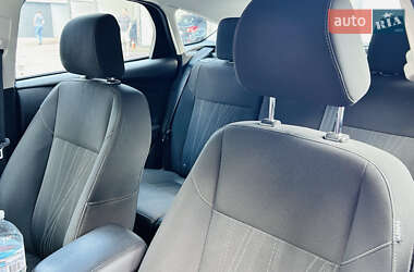 Хэтчбек Ford Focus 2015 в 