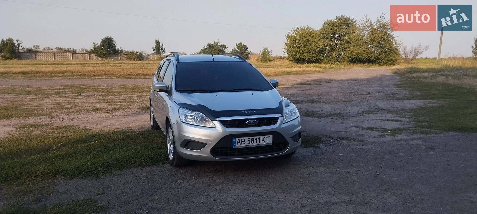 2010 Ford Focus - мініатюра 2