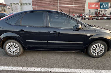Хэтчбек Ford Focus 2006 в 