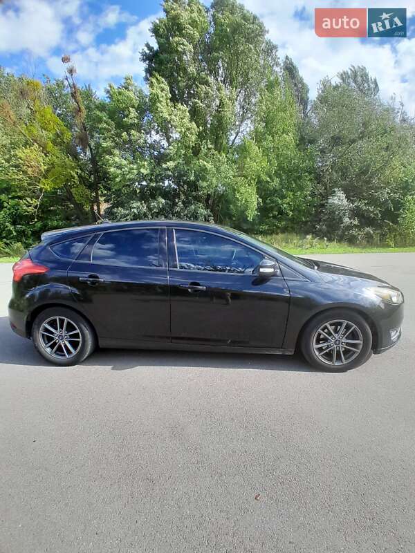 Хэтчбек Ford Focus 2015 в Киеве фото 10 Хэтчбек Ford Focus 2015 в Киеве