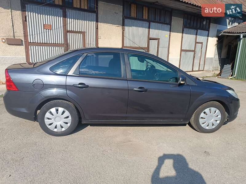 Седан Ford Focus 2010 в Ивано-Франковске