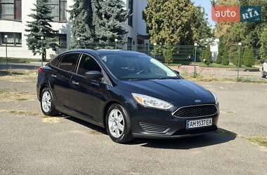 Седан Ford Focus 2015 в 