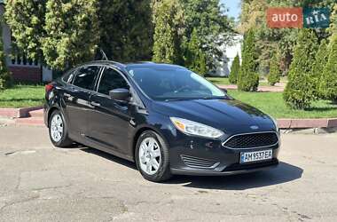 Седан Ford Focus 2015 в 