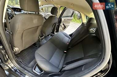 Седан Ford Focus 2015 в 