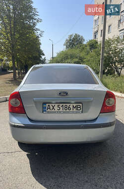 Седан Ford Focus 2005 в 